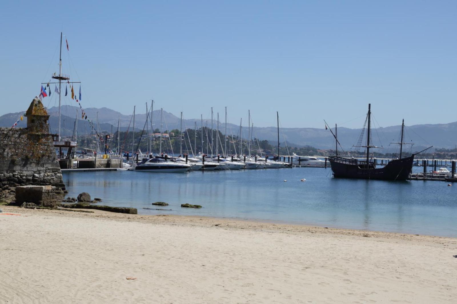 באיונה Inmejorables Vistas A Las Islas Cies מראה חיצוני תמונה